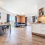 Апартаменты Alpenlodge Gruenten By Interhome